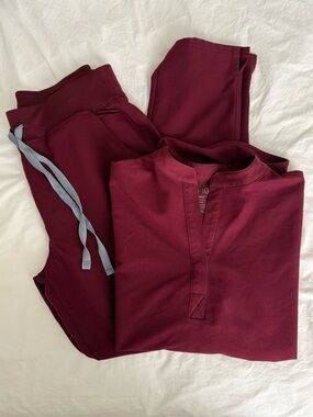 Figs Burgundy Rafaela Oversized Scrub Top High Waisted Yola Skinny Scrub Pants